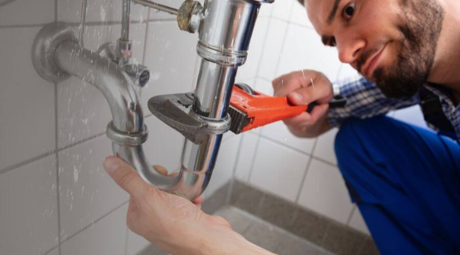 Expert burst pipe repair services in Derwent, OH
